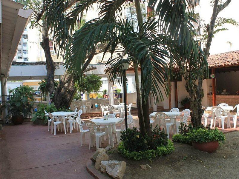 Hotel Edmar Санта Марта Екстериор снимка