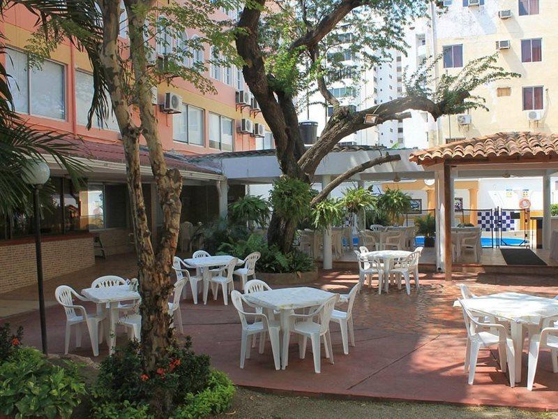 Hotel Edmar Санта Марта Екстериор снимка