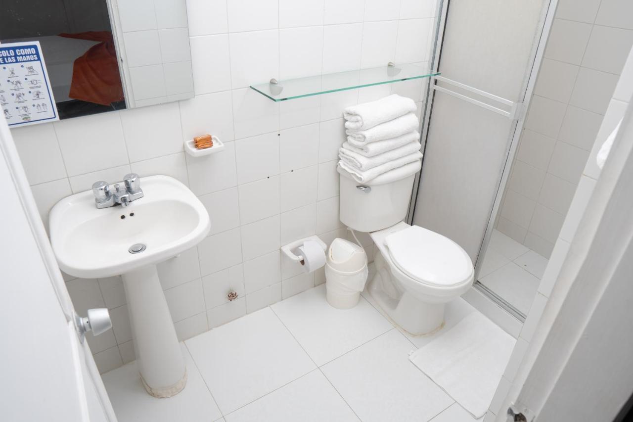 Hotel Edmar Санта Марта Екстериор снимка