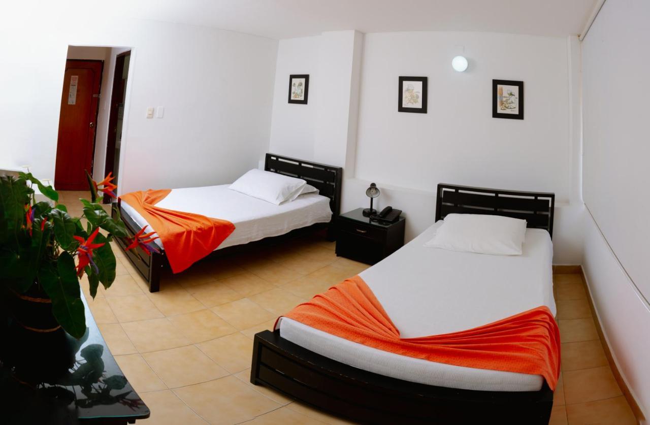 Hotel Edmar Санта Марта Екстериор снимка