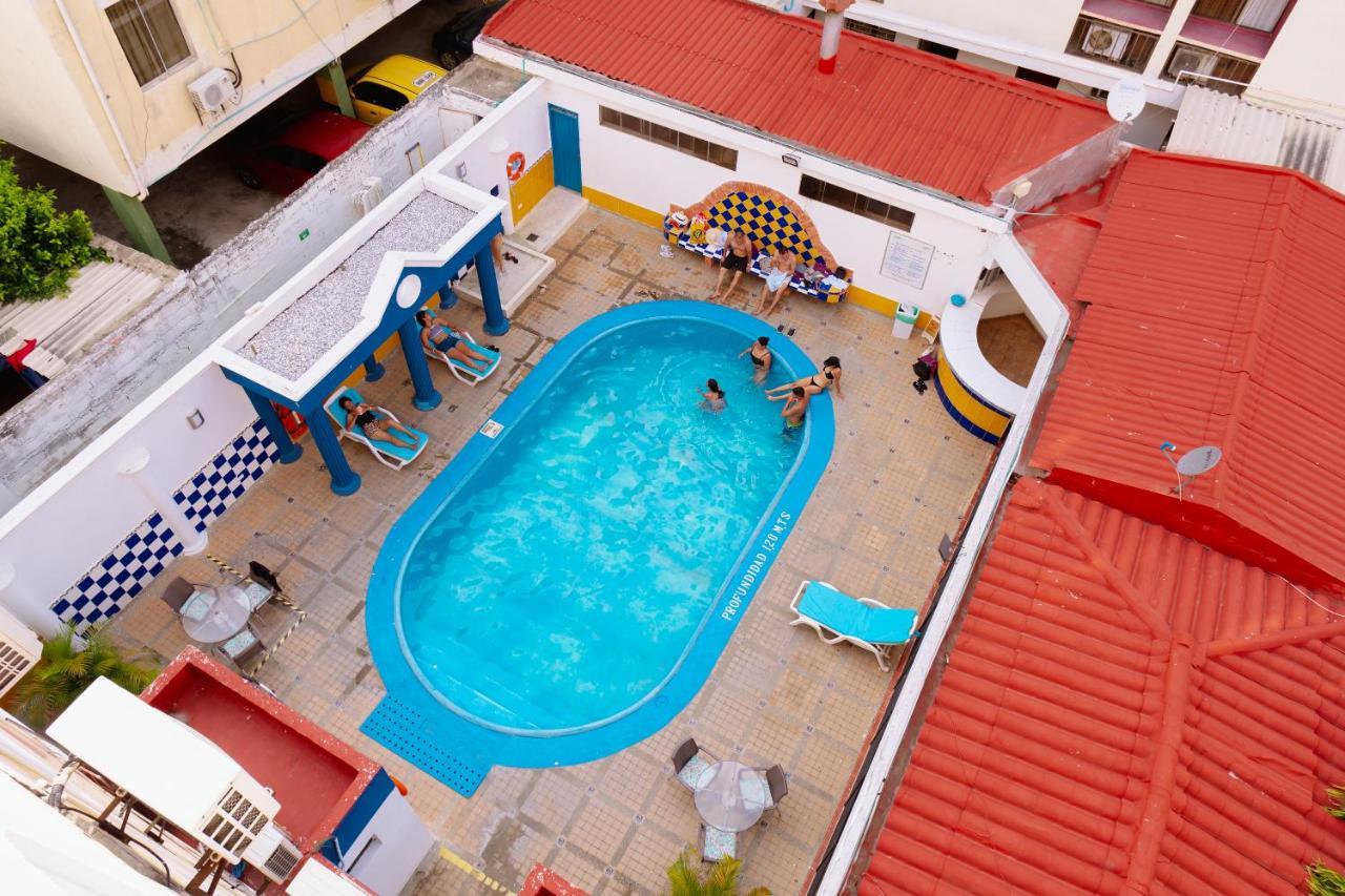 Hotel Edmar Санта Марта Екстериор снимка