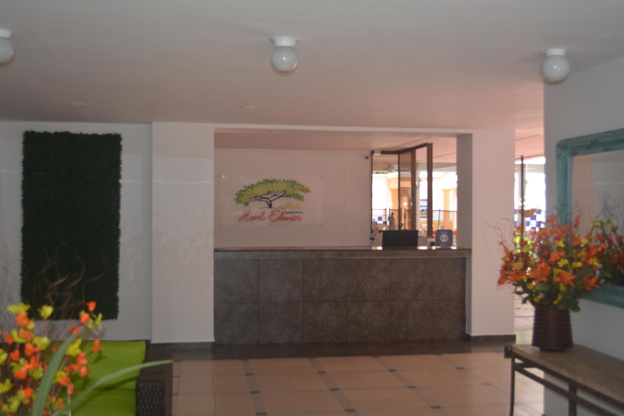 Hotel Edmar Санта Марта Екстериор снимка
